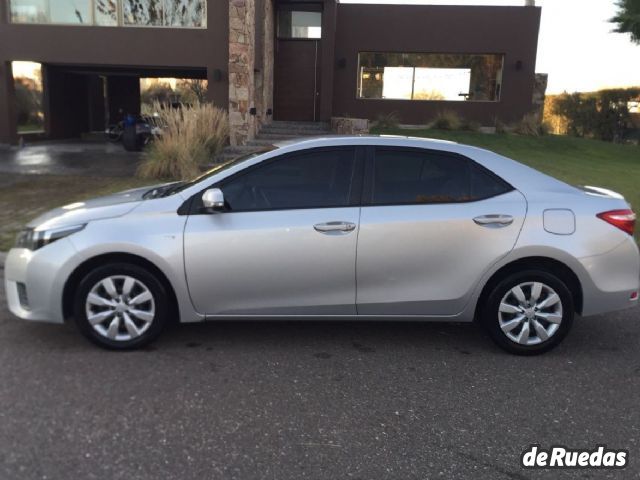 Toyota Corolla Usado en Mendoza, deRuedas