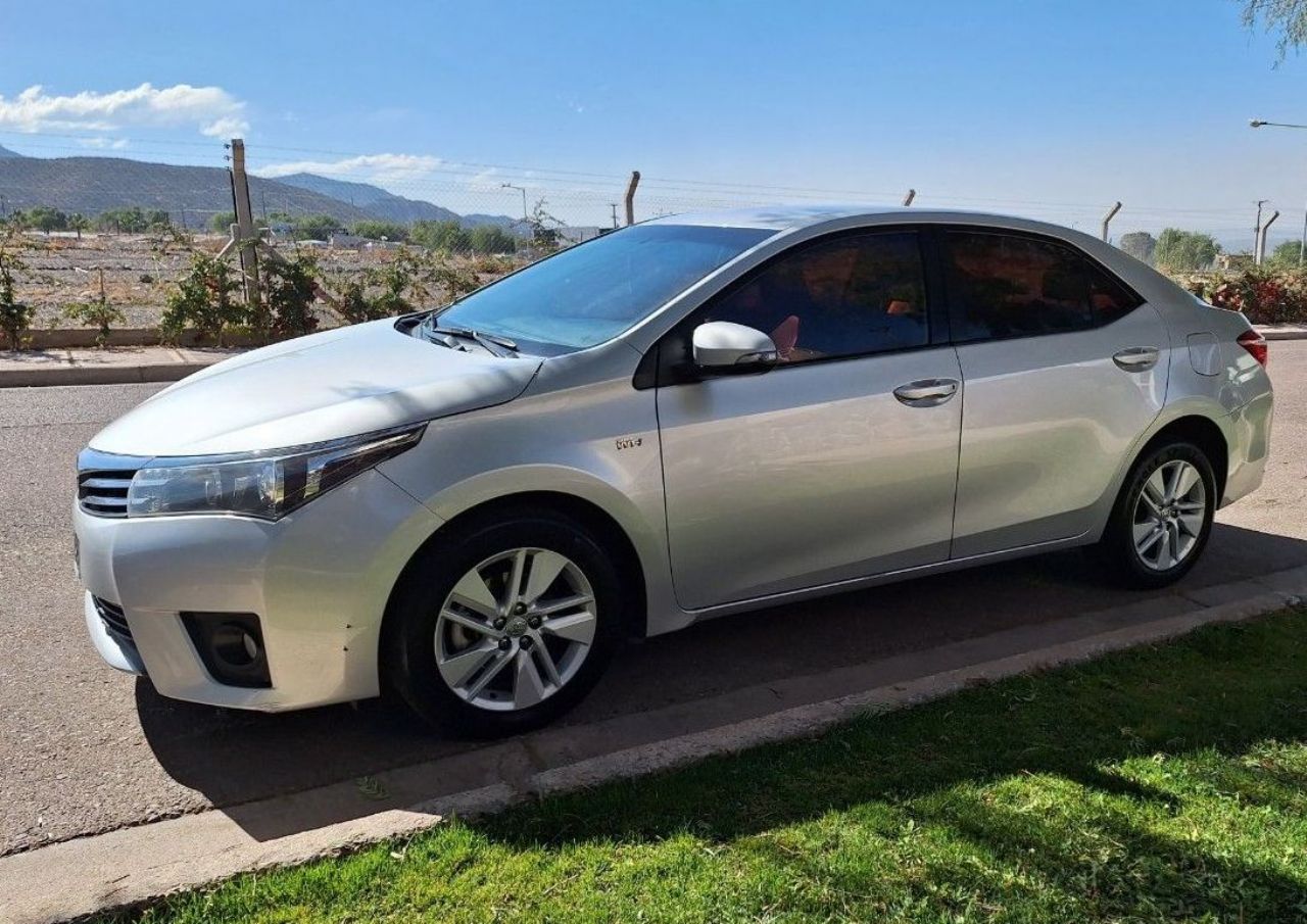 Toyota Corolla Usado en Mendoza, deRuedas