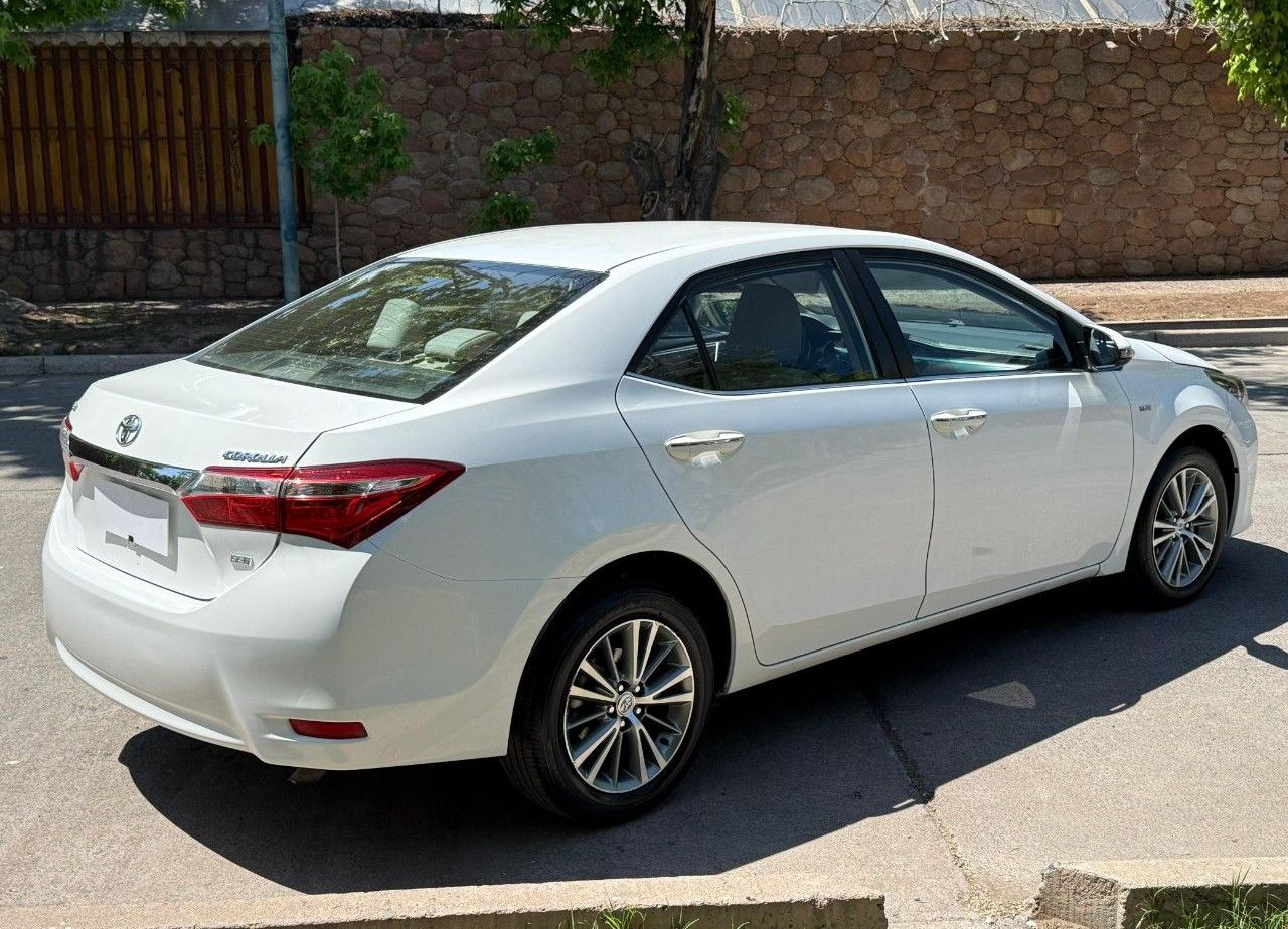 Toyota Corolla Usado en Mendoza, deRuedas