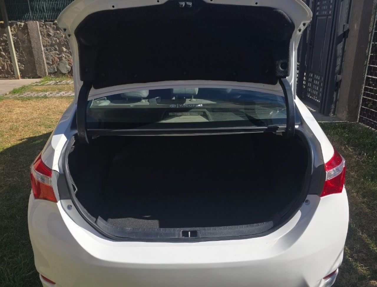 Toyota Corolla Usado en Mendoza, deRuedas