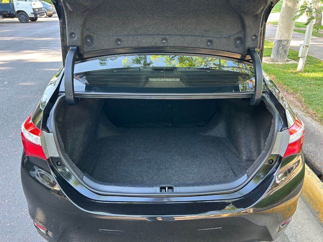 Toyota Corolla Usado Financiado en Mendoza, deRuedas