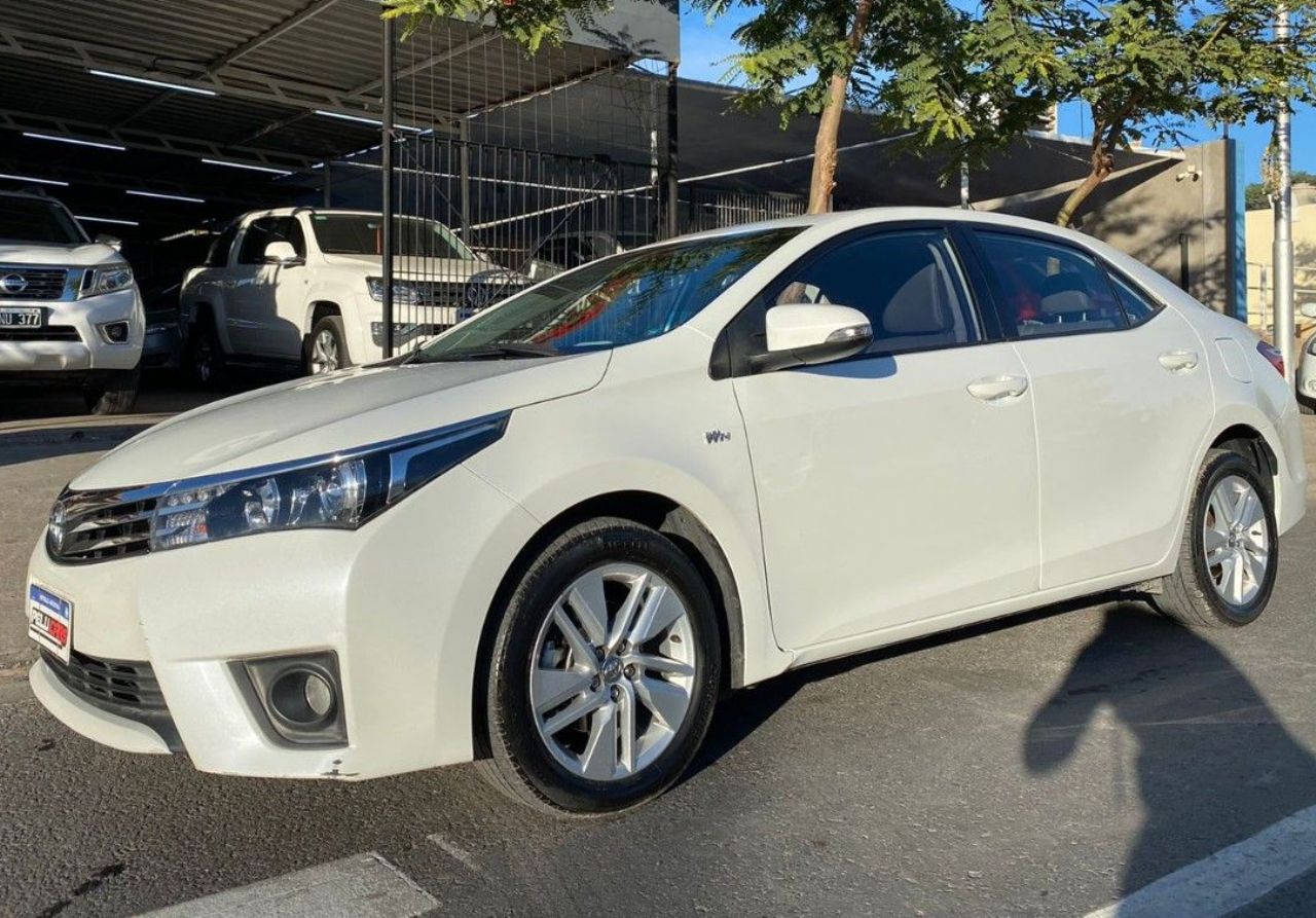 Toyota Corolla Usado en San Juan, deRuedas