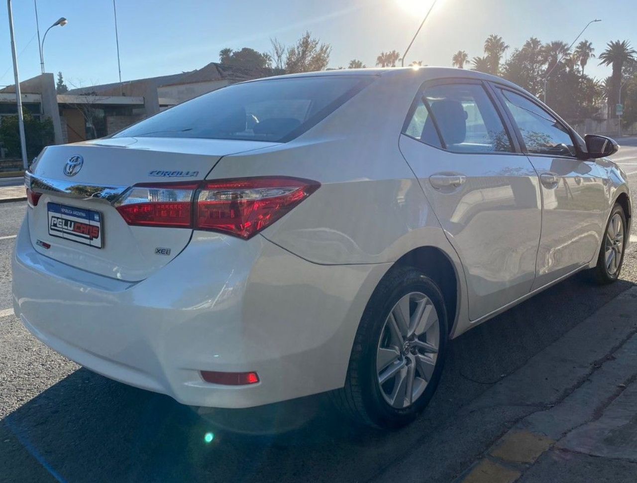 Toyota Corolla Usado en San Juan, deRuedas