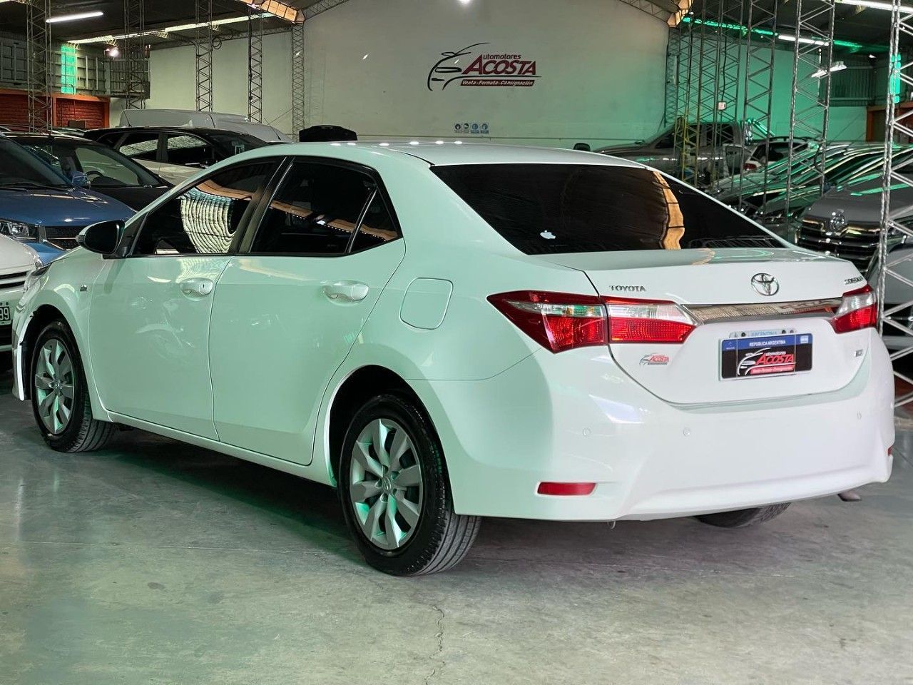 Toyota Corolla Usado en San Juan, deRuedas
