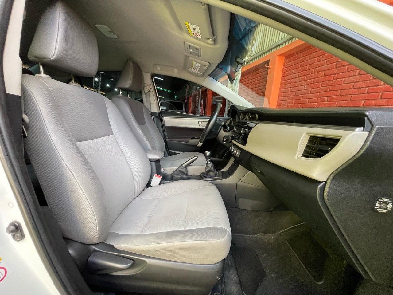 Toyota Corolla Usado en San Juan, deRuedas