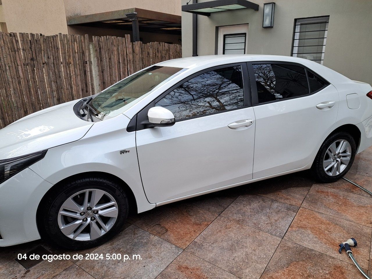 Toyota Corolla Usado en Buenos Aires, deRuedas