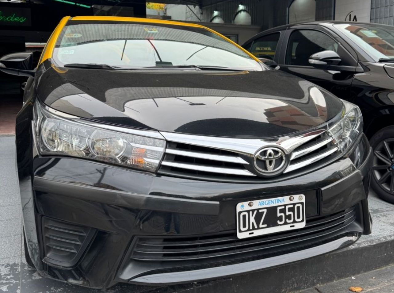 Toyota Corolla Usado en Buenos Aires, deRuedas
