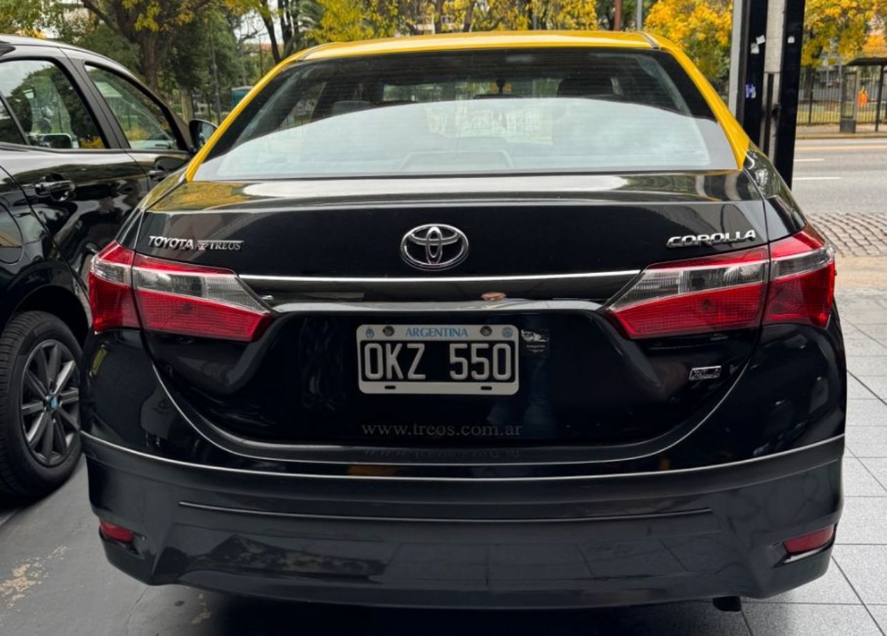 Toyota Corolla Usado en Buenos Aires, deRuedas