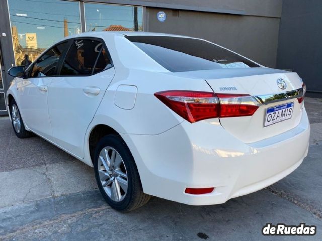 Toyota Corolla Usado Financiado en Mendoza, deRuedas