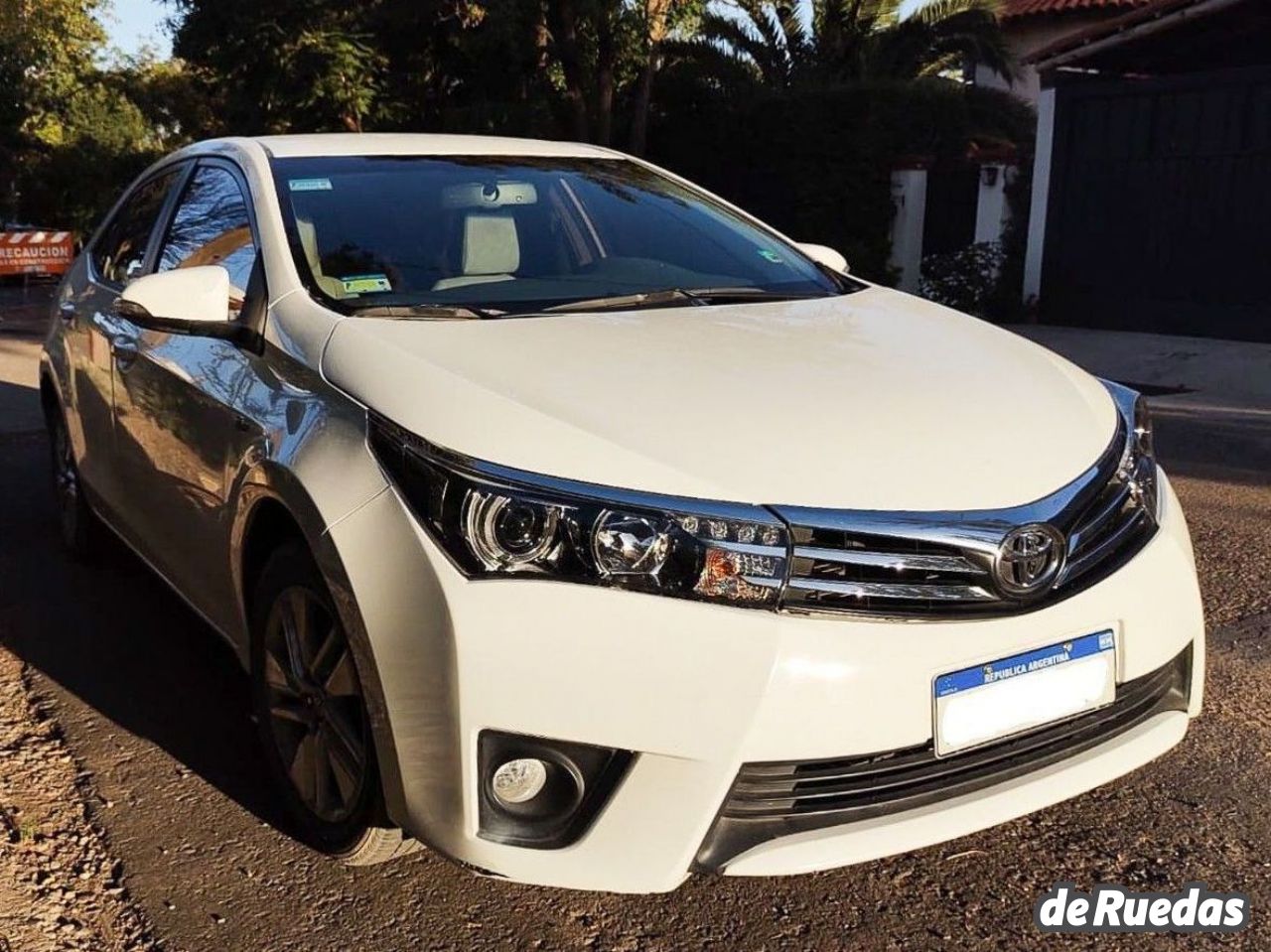 Toyota Corolla Usado en Mendoza, deRuedas