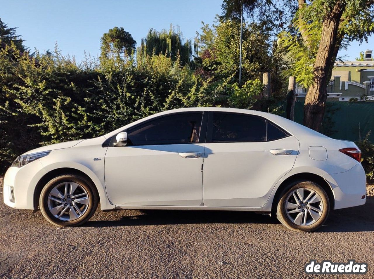 Toyota Corolla Usado en Mendoza, deRuedas