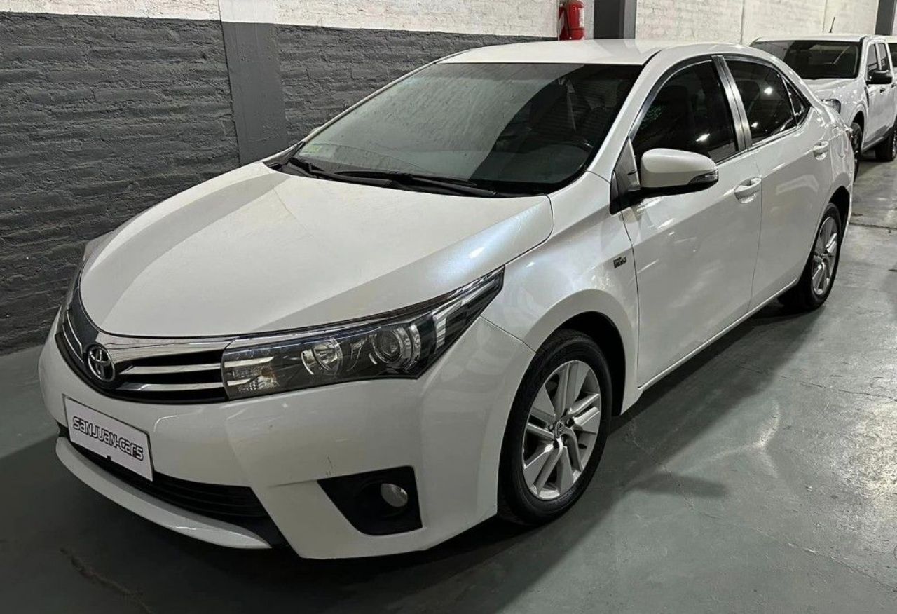 Toyota Corolla Usado en San Juan, deRuedas