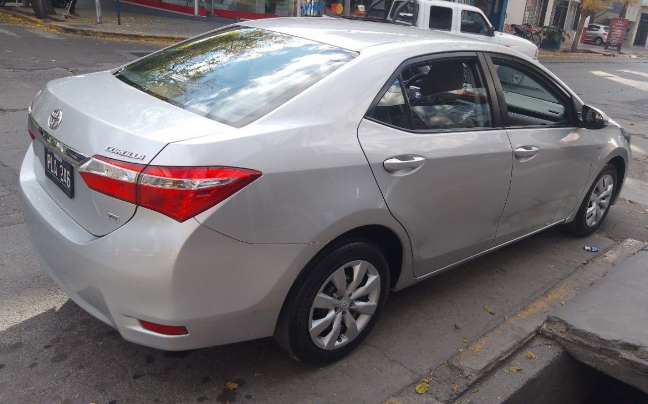 Toyota Corolla Usado en Mendoza, deRuedas