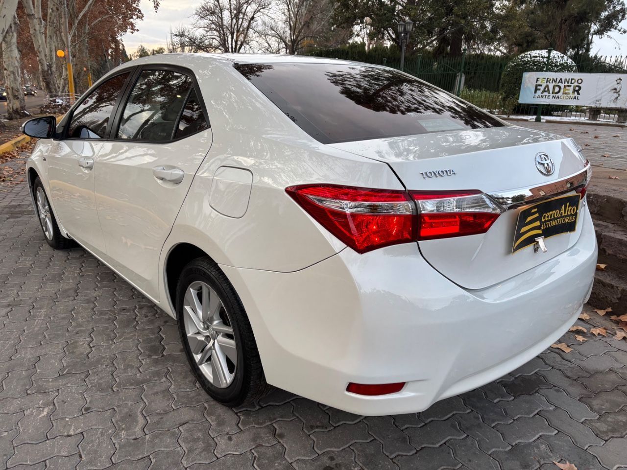 Toyota Corolla Usado en Mendoza, deRuedas