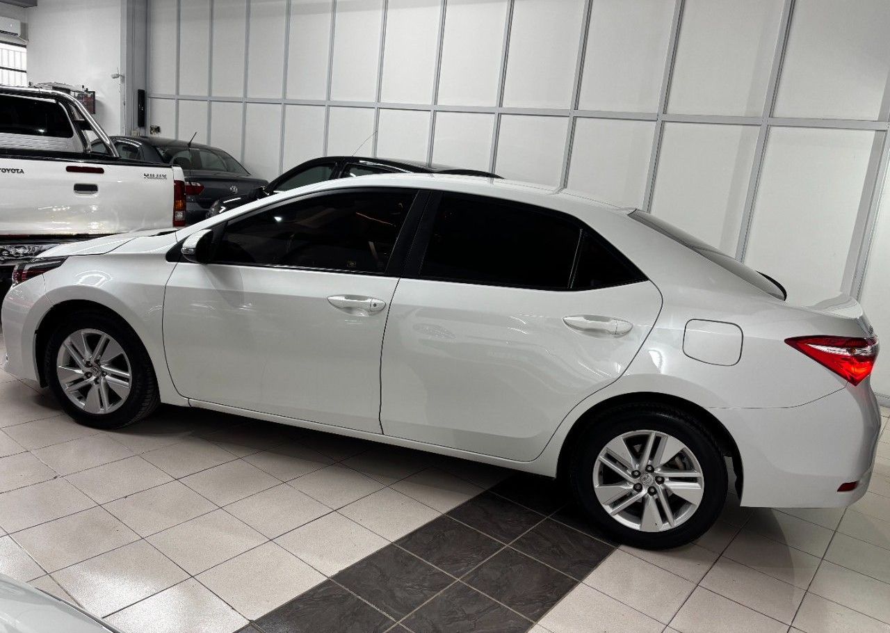 Toyota Corolla Usado Financiado en Mendoza, deRuedas