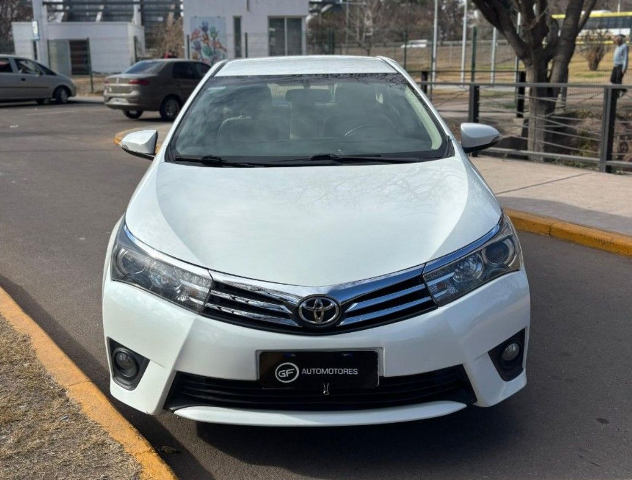 Toyota Corolla Usado Financiado en Mendoza, deRuedas