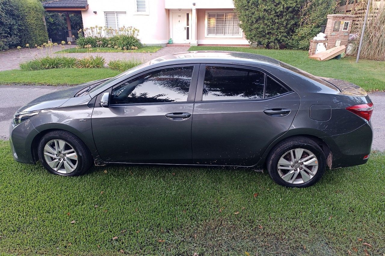 Toyota Corolla Usado en Buenos Aires, deRuedas