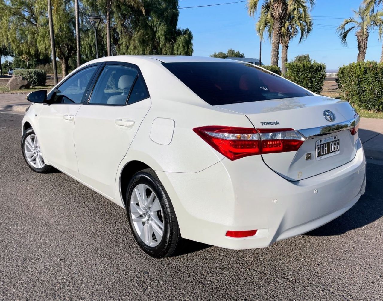 Toyota Corolla Usado Financiado en Mendoza, deRuedas