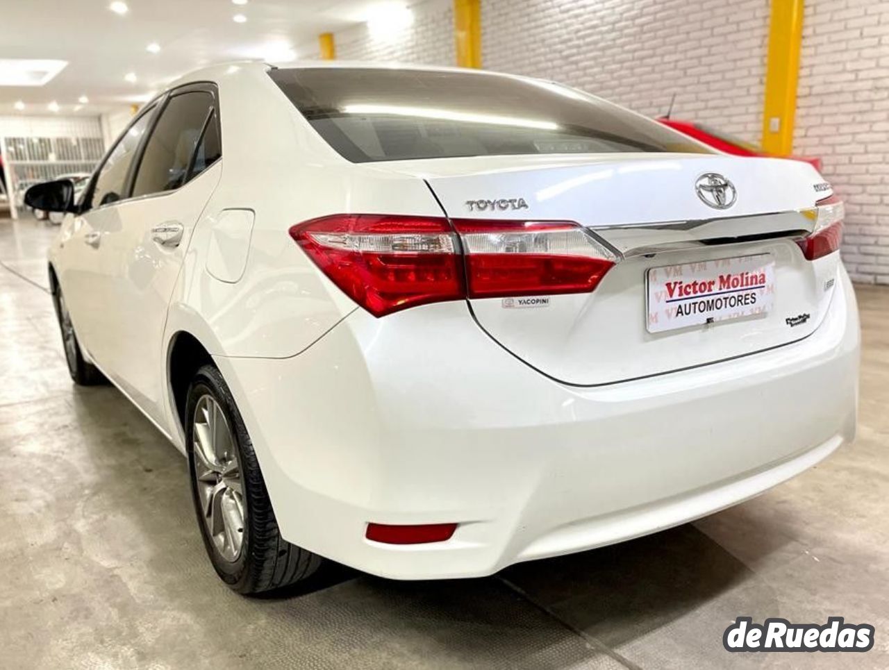 Toyota Corolla Usado en San Juan, deRuedas