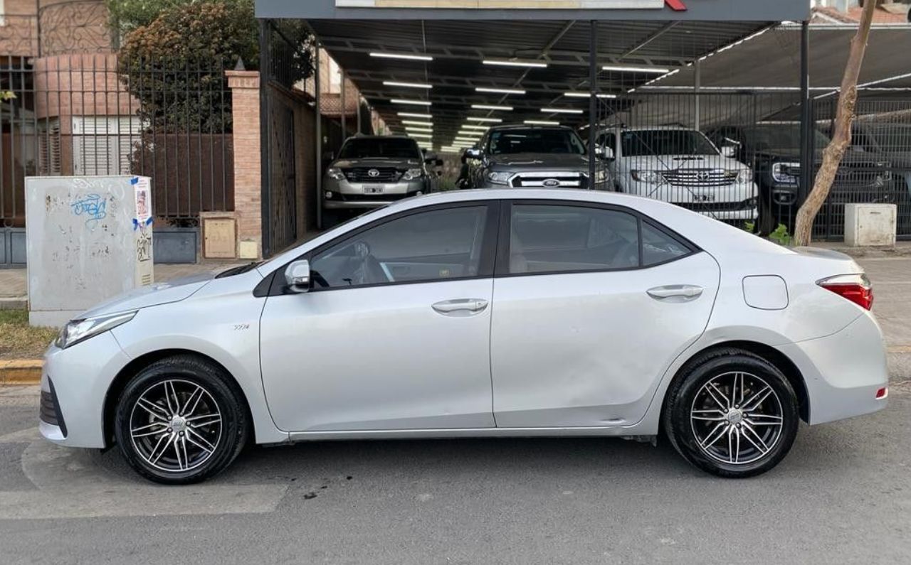 Toyota Corolla Usado en San Juan, deRuedas