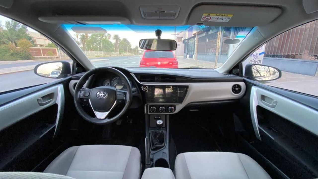 Toyota Corolla Usado en San Juan, deRuedas