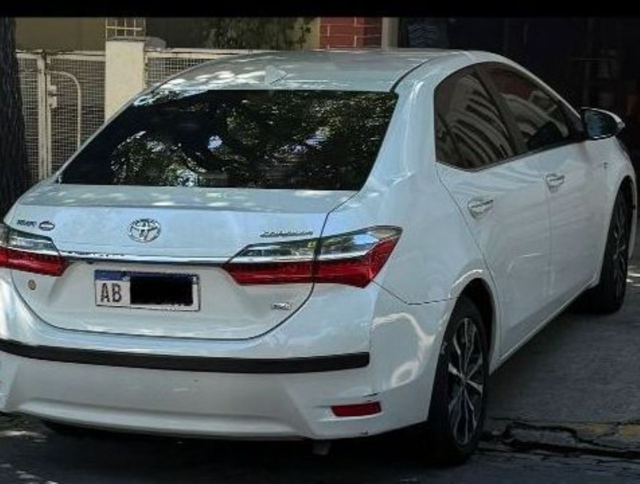 Toyota Corolla Usado en Buenos Aires, deRuedas
