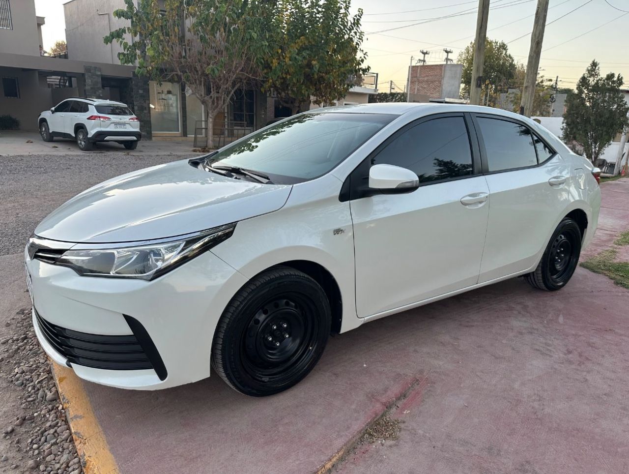 Toyota Corolla Usado Financiado en Mendoza, deRuedas