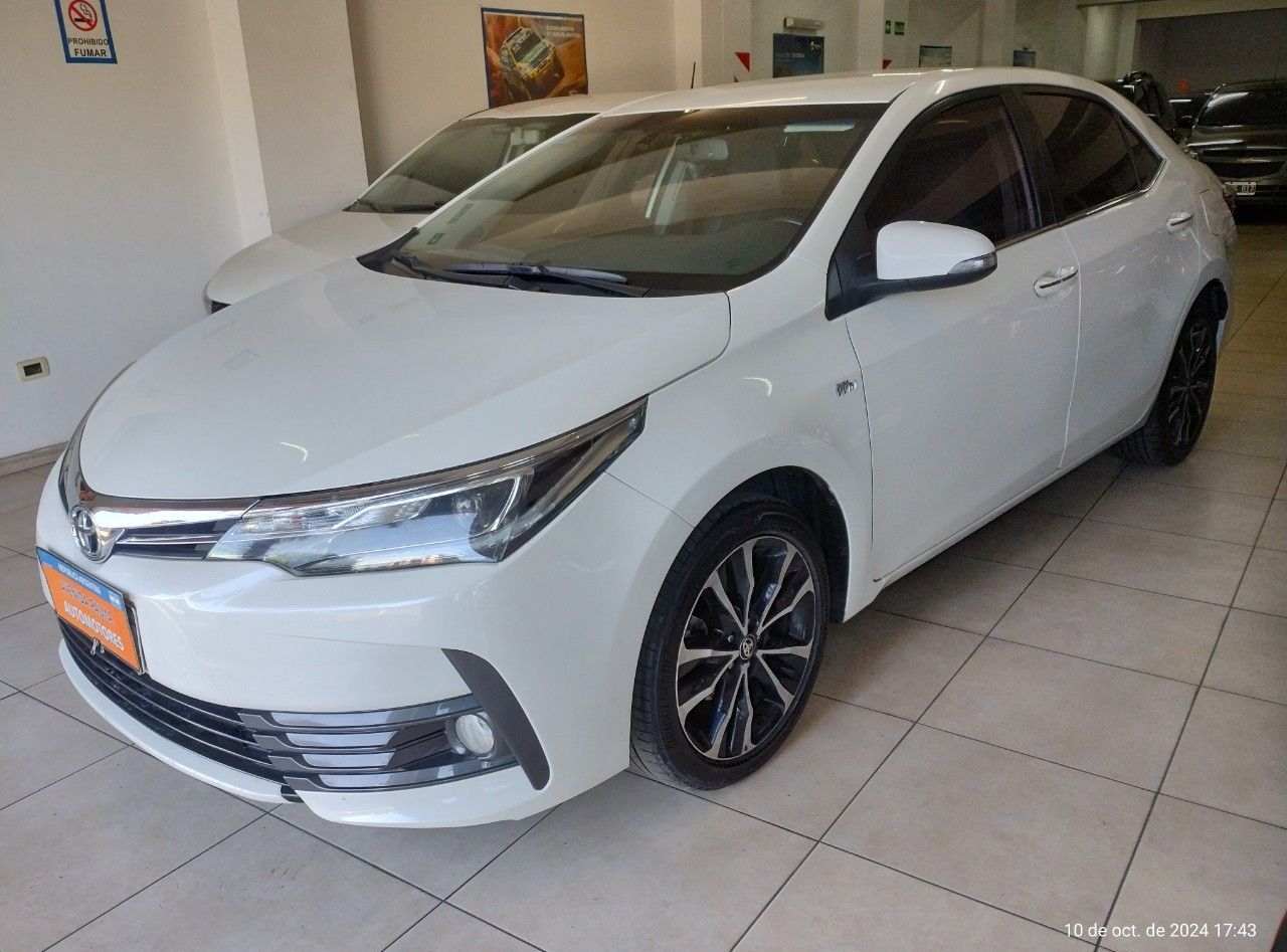 Toyota Corolla Usado Financiado en Mendoza, deRuedas
