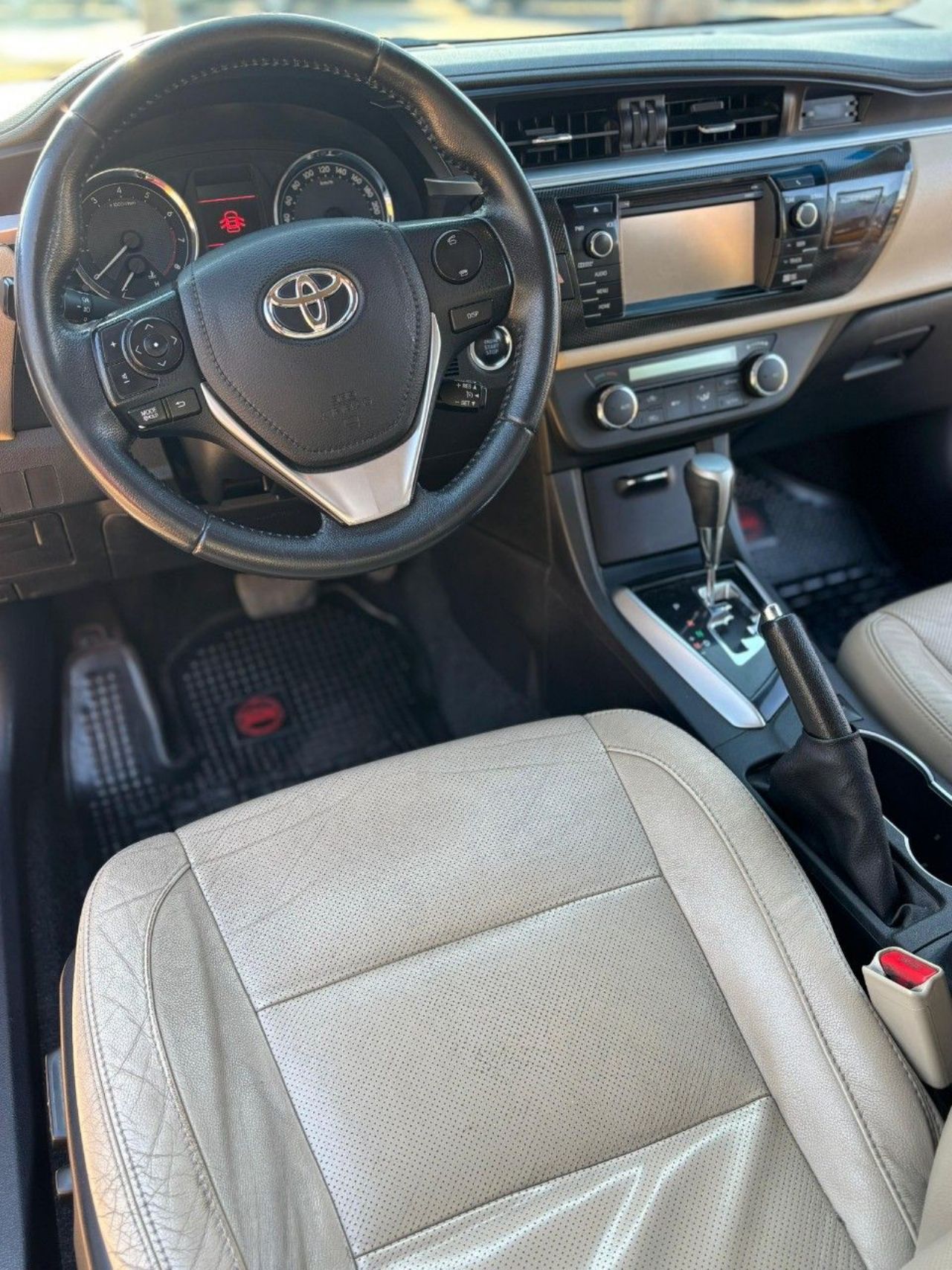 Toyota Corolla Usado Financiado en Mendoza, deRuedas