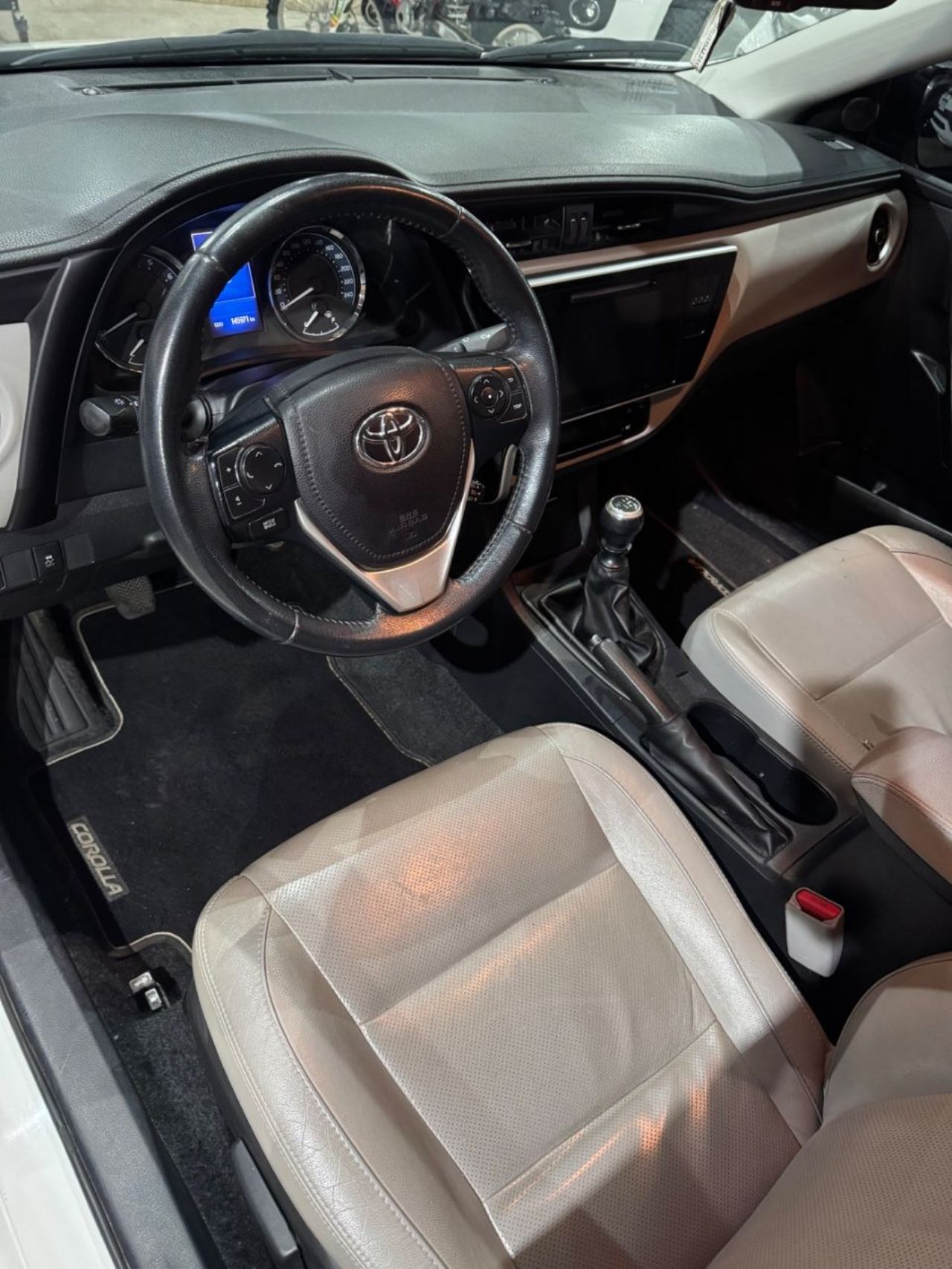 Toyota Corolla Usado Financiado en San Juan, deRuedas