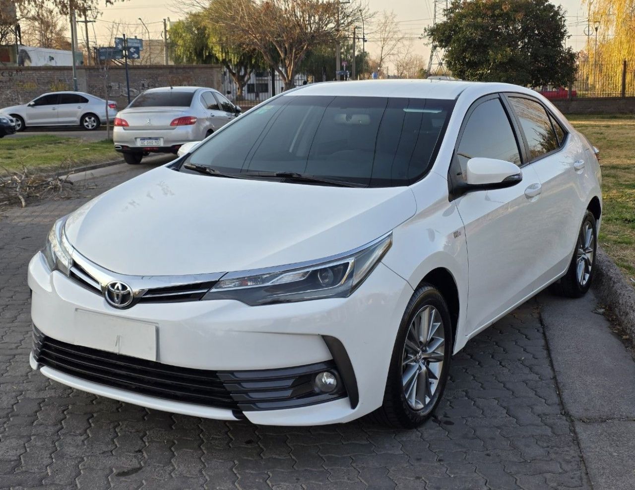 Toyota Corolla Usado en Mendoza, deRuedas