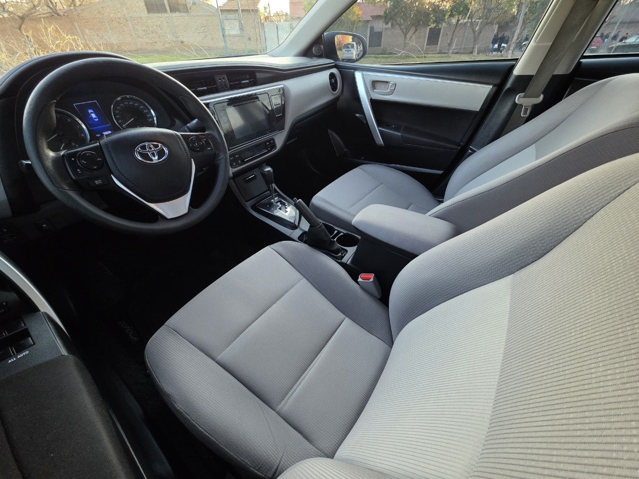 Toyota Corolla Usado en Mendoza, deRuedas