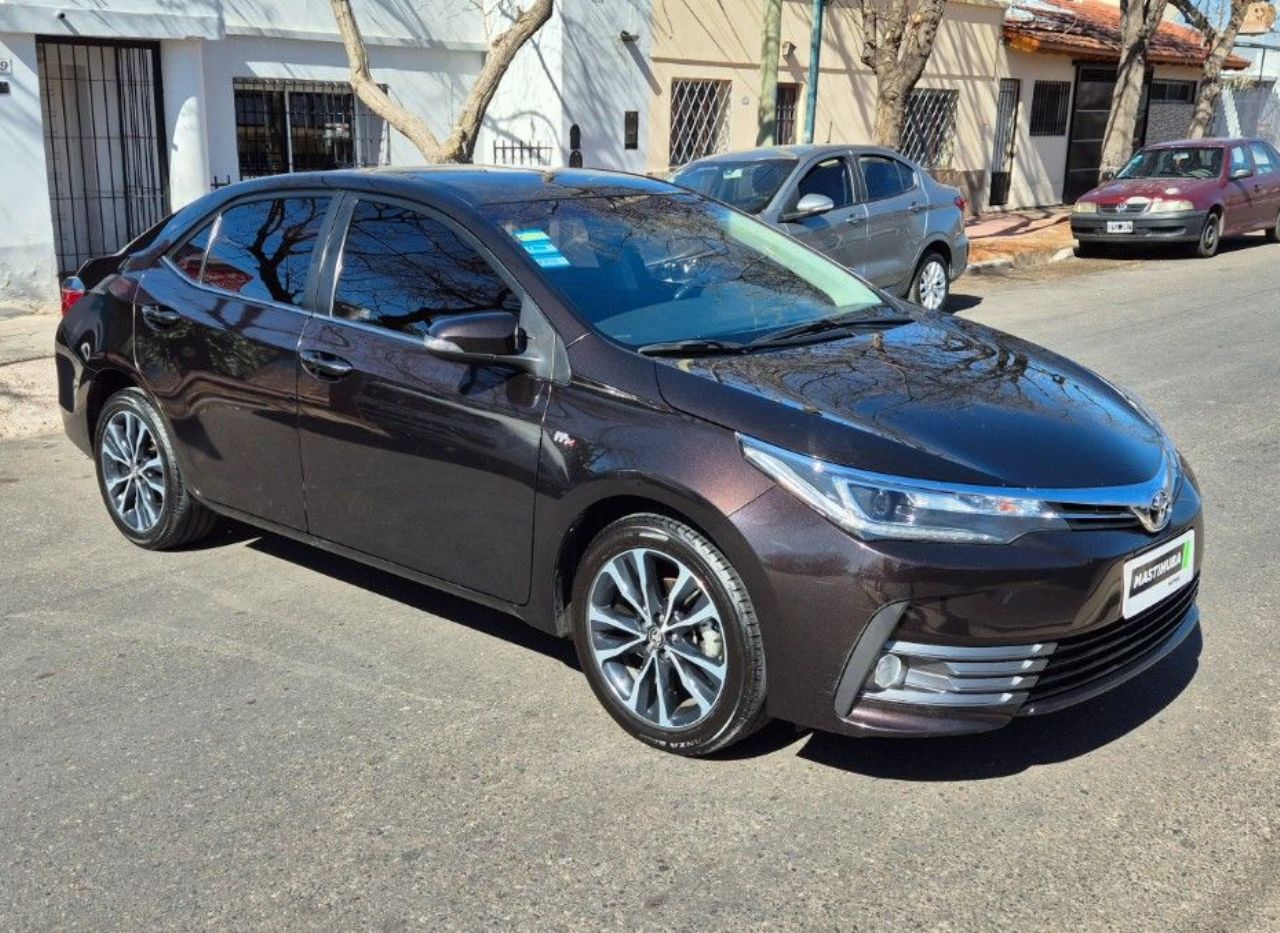 Toyota Corolla Usado Financiado en Mendoza, deRuedas