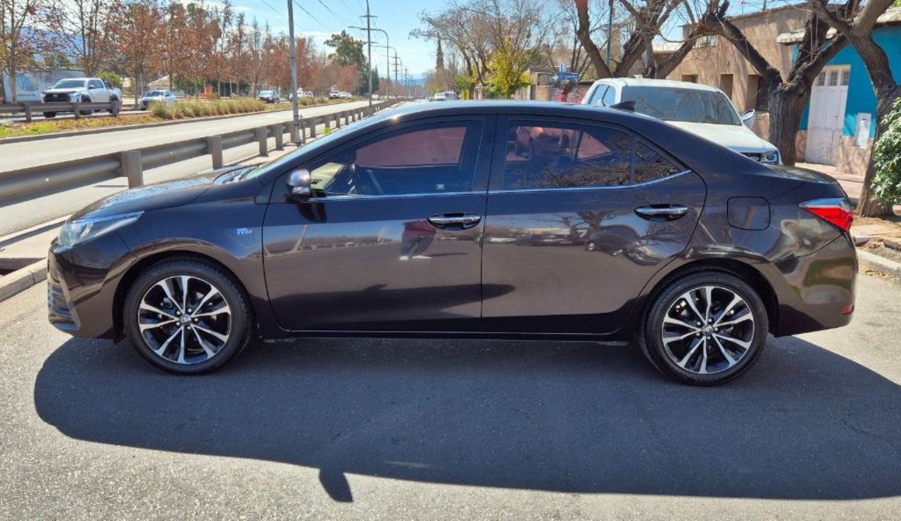 Toyota Corolla Usado Financiado en Mendoza, deRuedas