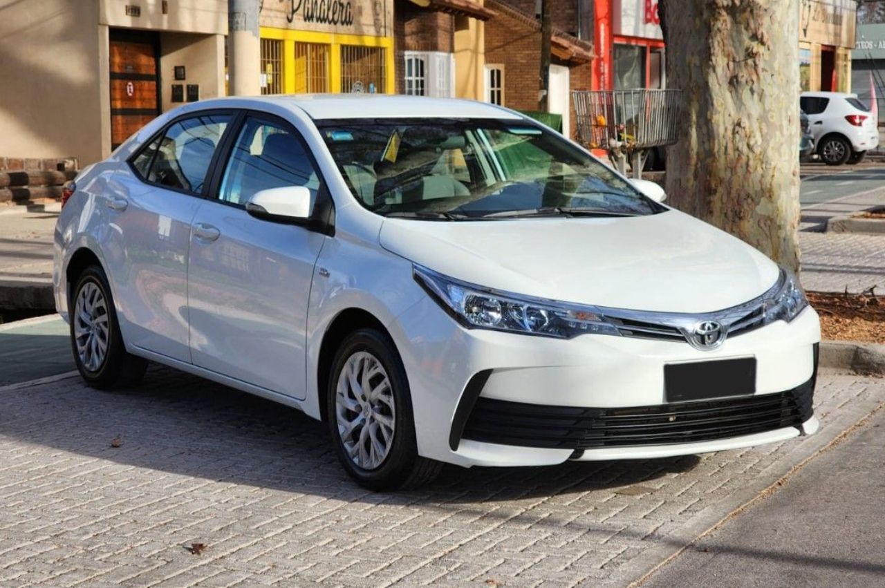 Toyota Corolla Usado en Mendoza, deRuedas