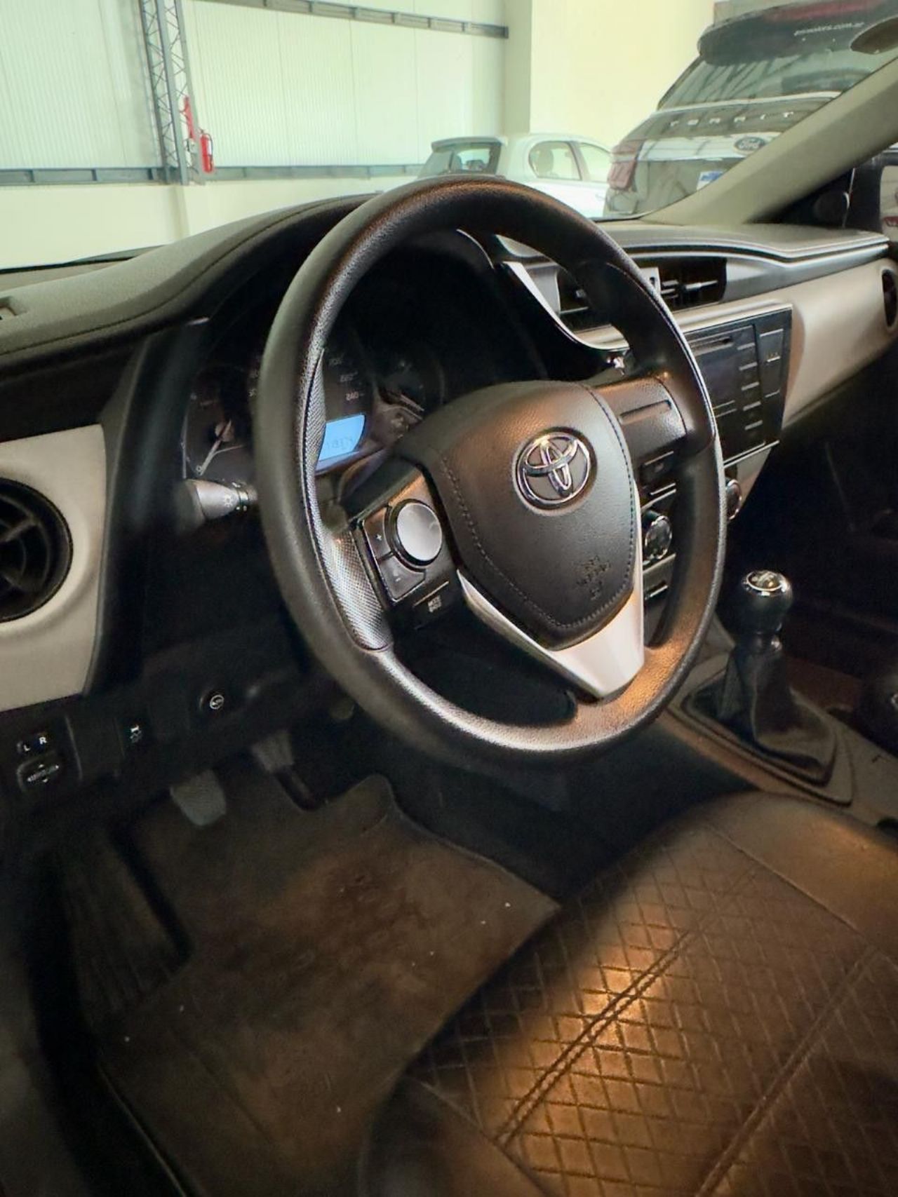 Toyota Corolla Usado en Mendoza, deRuedas