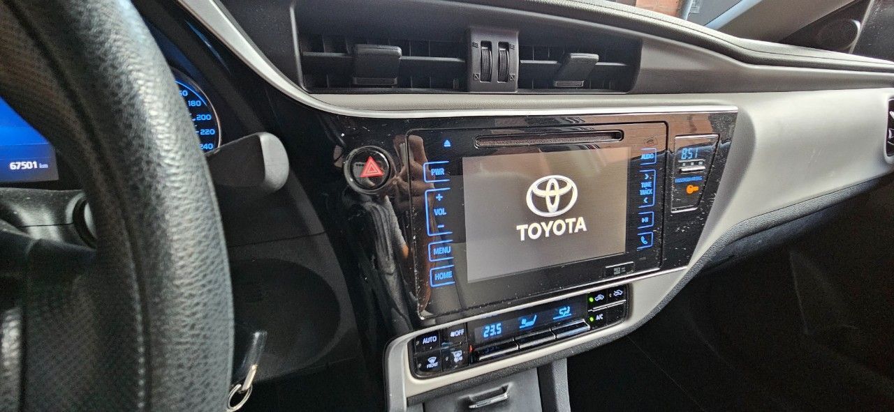 Toyota Corolla Usado en San Juan, deRuedas