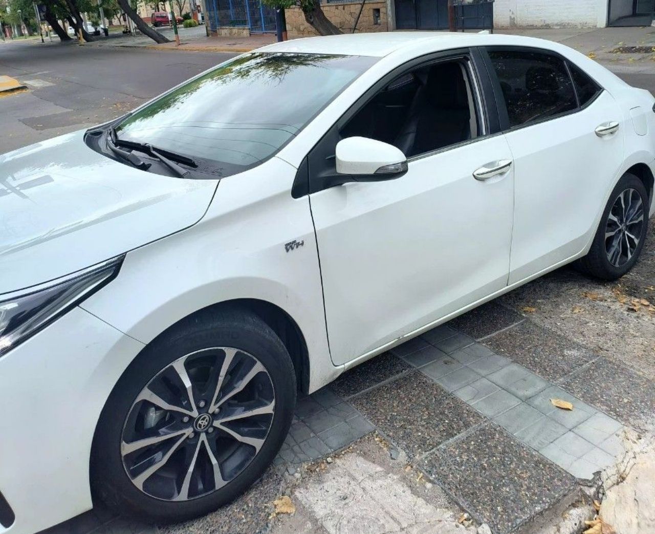 Toyota Corolla Usado en Mendoza, deRuedas