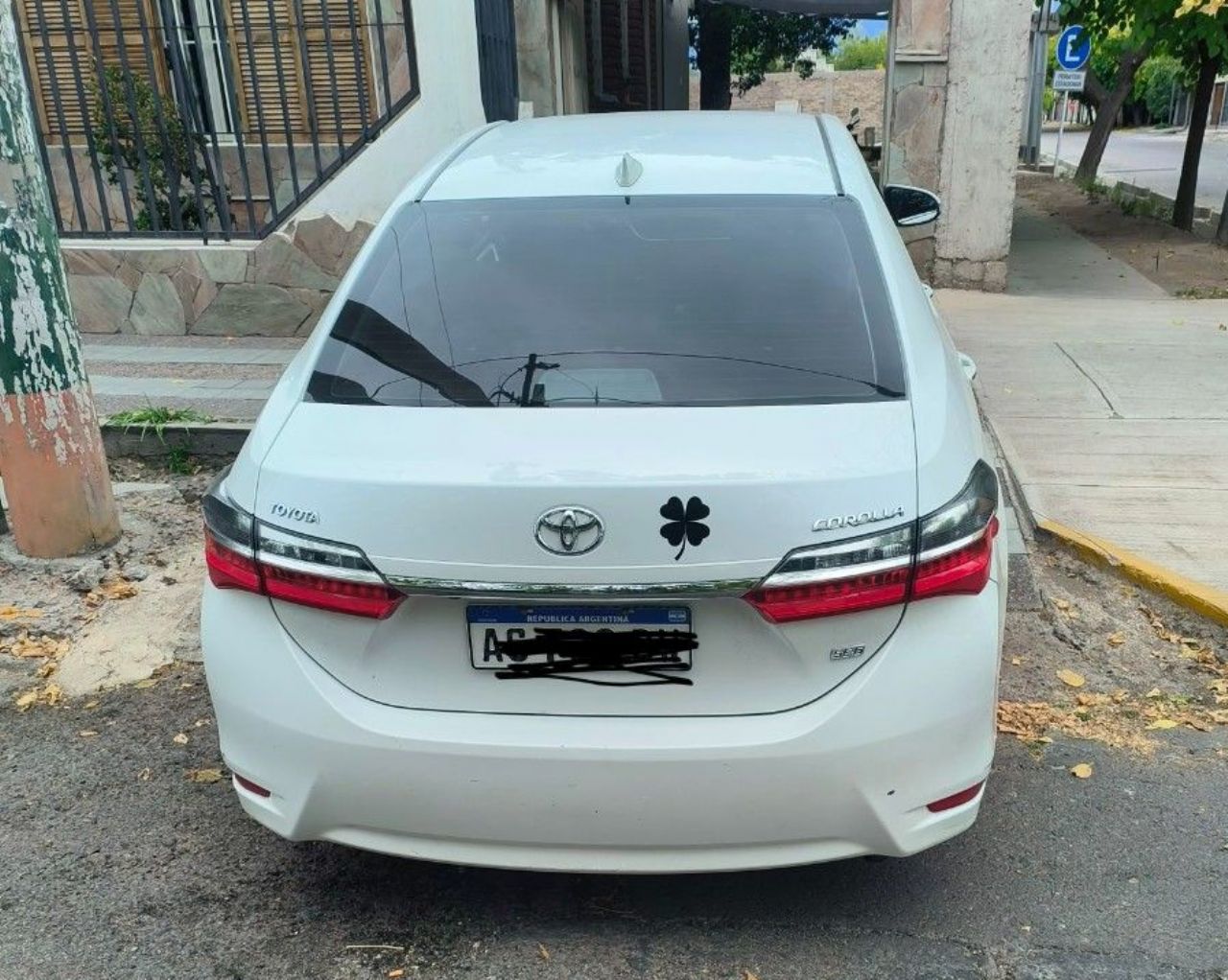 Toyota Corolla Usado en Mendoza, deRuedas