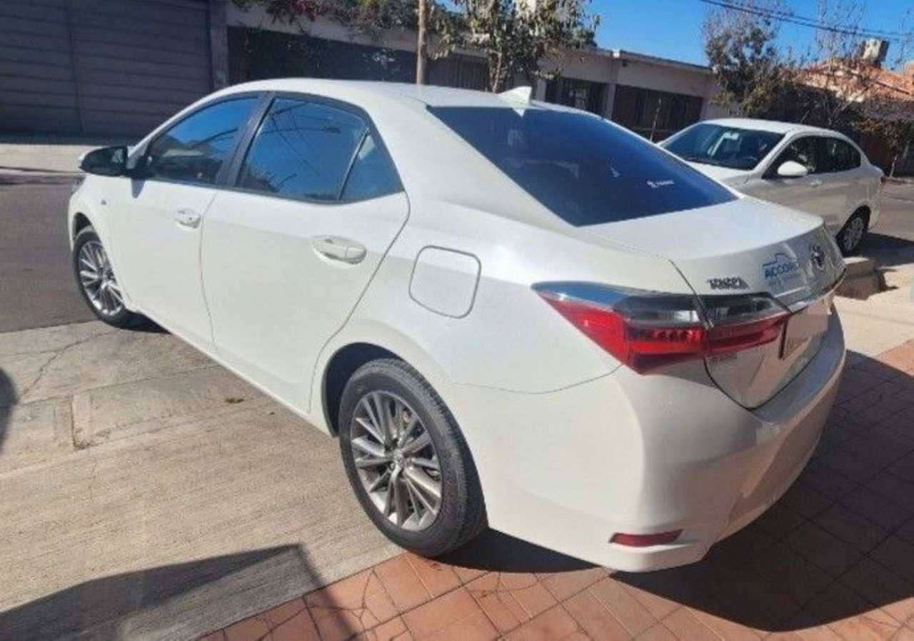 Toyota Corolla Usado Financiado en Mendoza, deRuedas