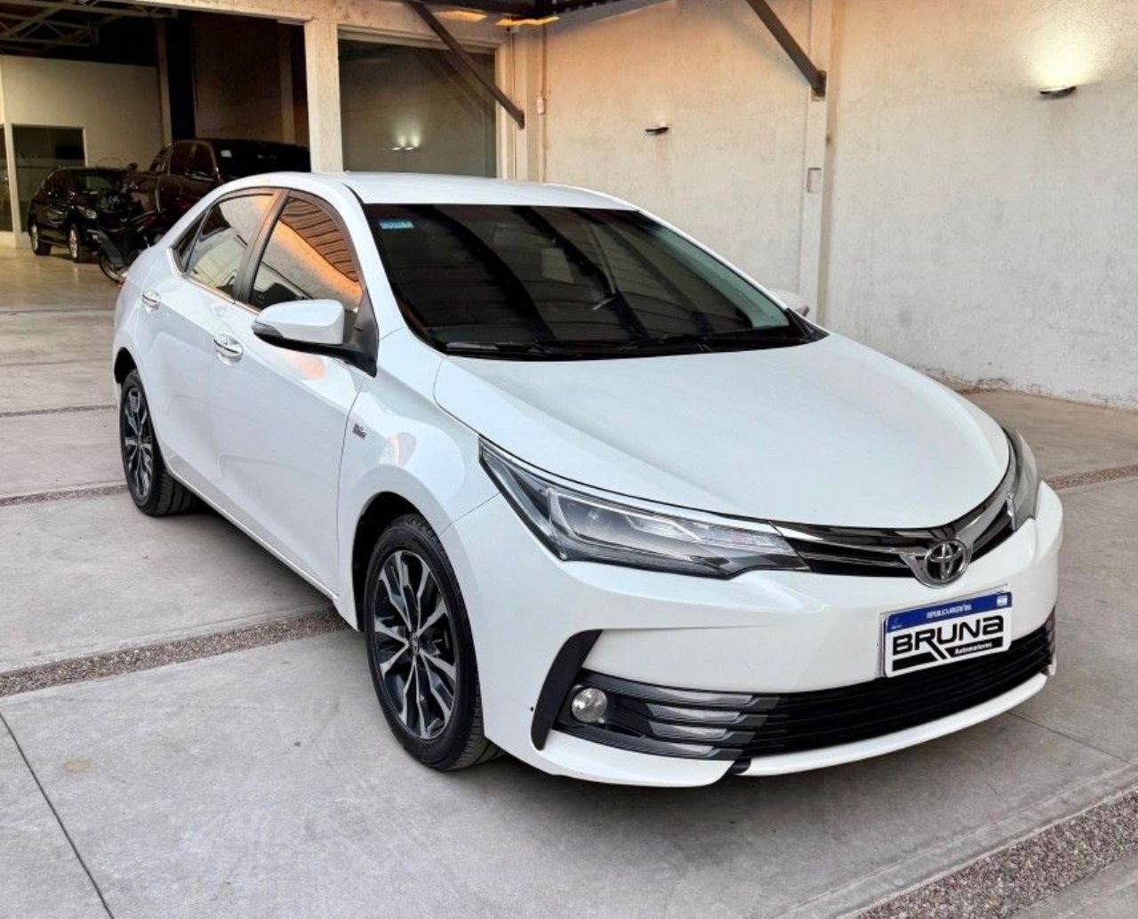 Toyota Corolla Usado Financiado en Mendoza, deRuedas