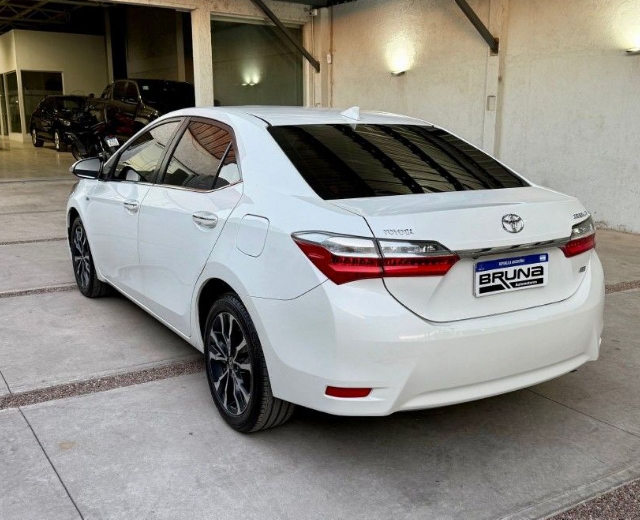 Toyota Corolla Usado Financiado en Mendoza, deRuedas