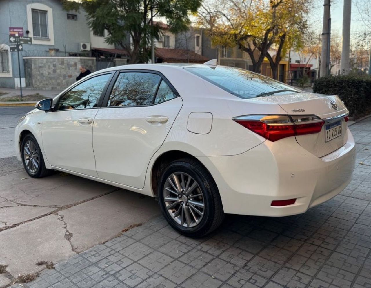 Toyota Corolla Usado en Mendoza, deRuedas