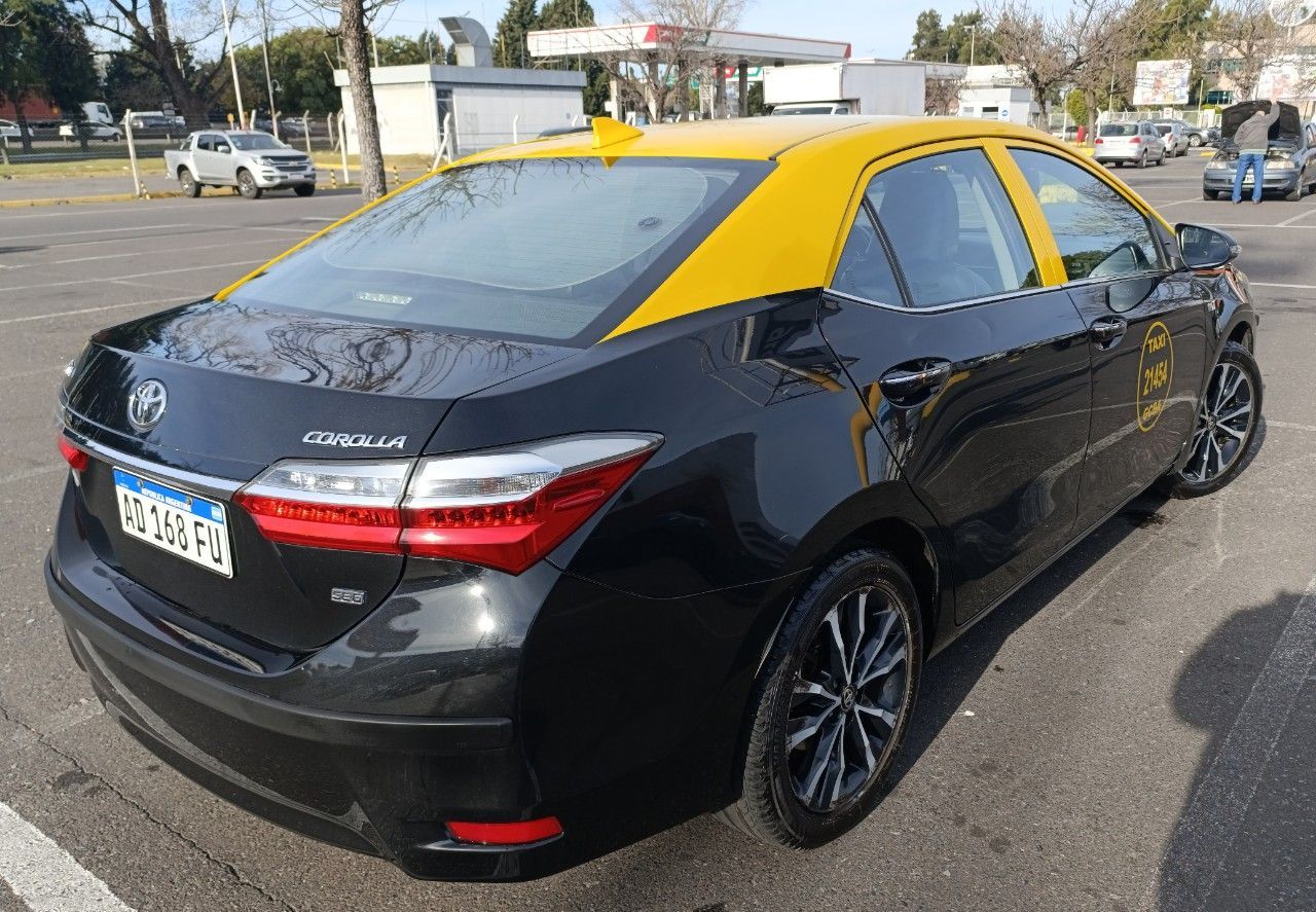 Toyota Corolla Usado en Buenos Aires, deRuedas