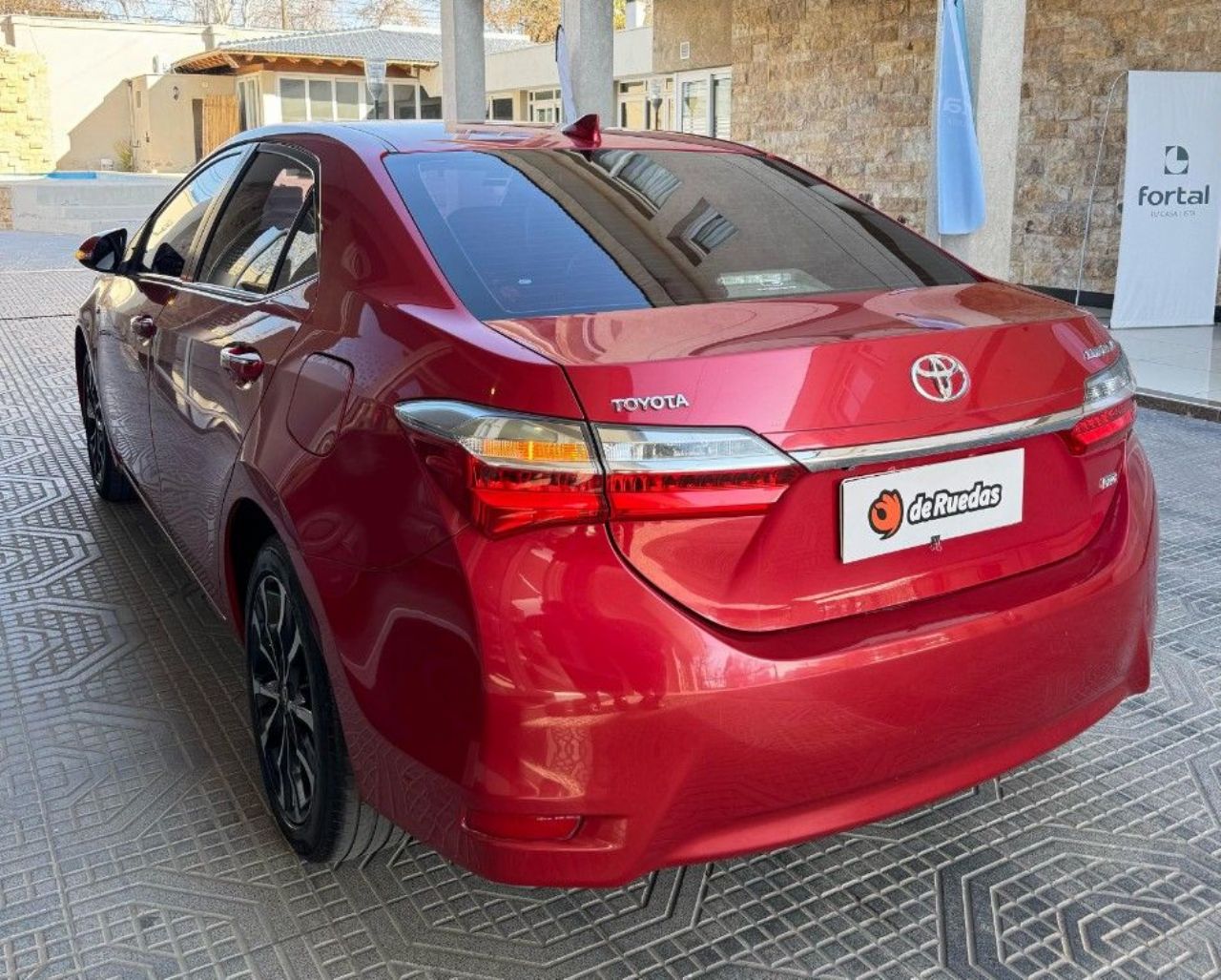 Toyota Corolla Usado en Mendoza, deRuedas