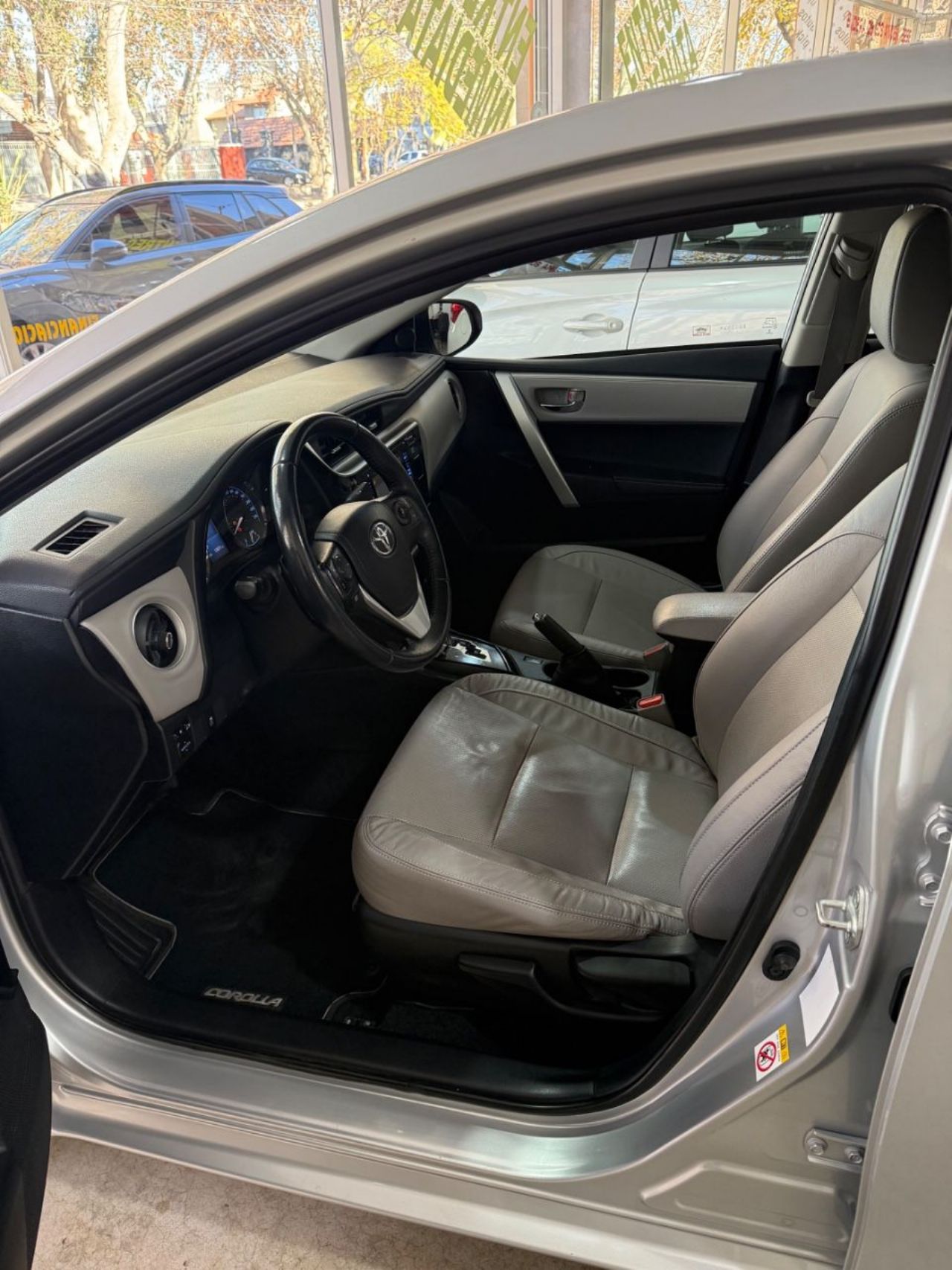 Toyota Corolla Usado Financiado en Mendoza, deRuedas