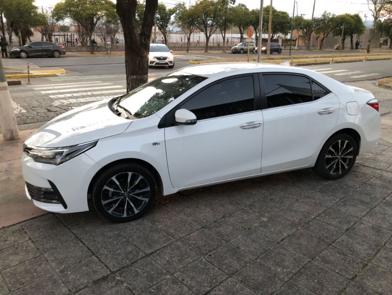 Toyota Corolla Usado en Salta, deRuedas