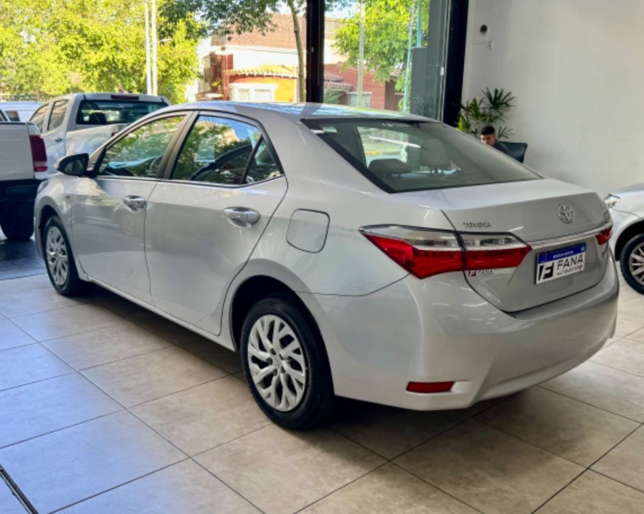Toyota Corolla Usado Financiado en Mendoza, deRuedas