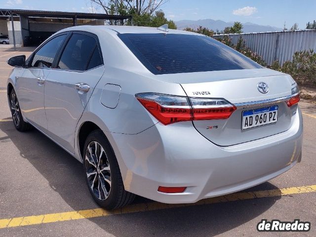 Toyota Corolla Usado en Mendoza, deRuedas