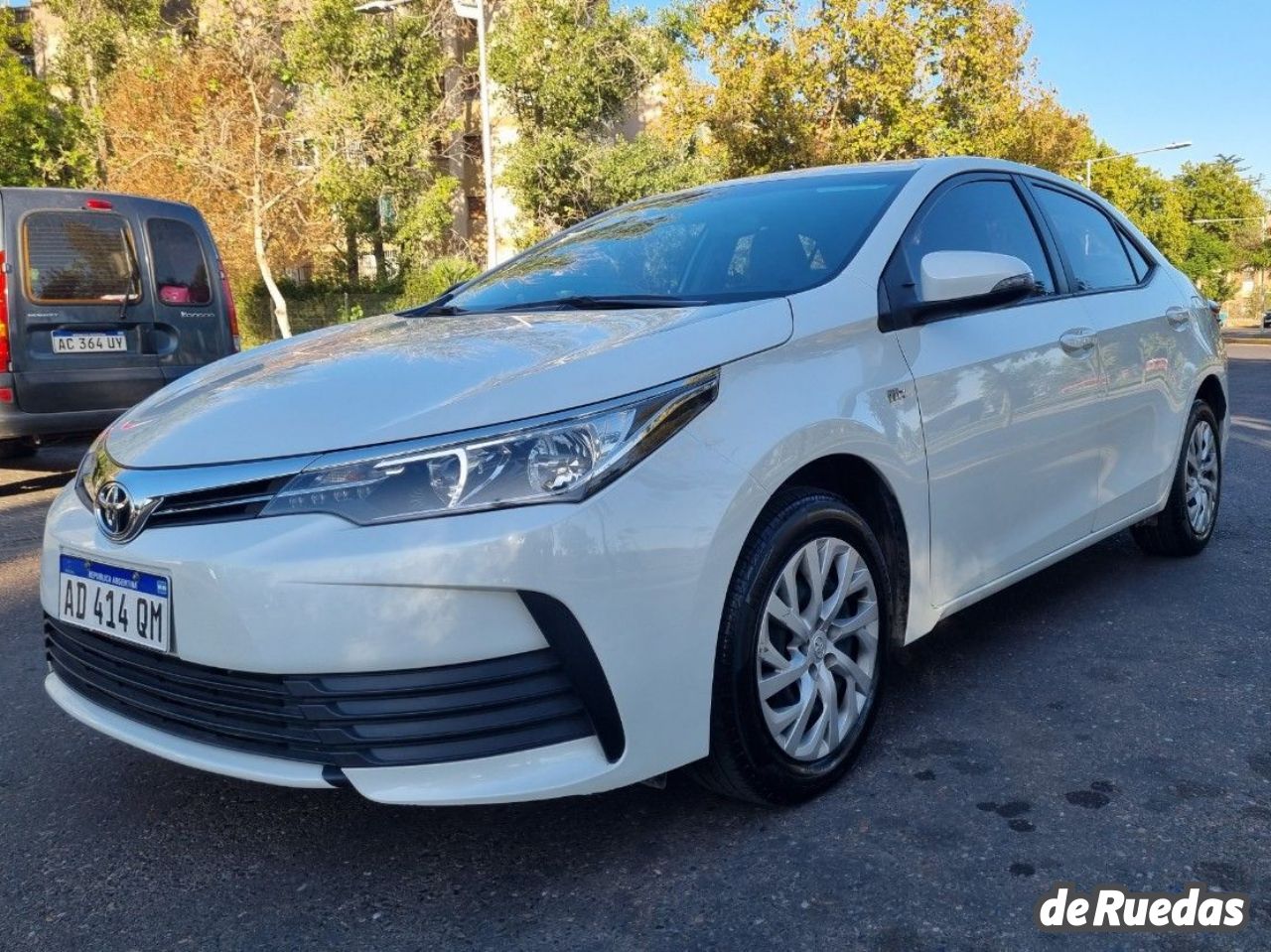 Toyota Corolla Usado en Mendoza, deRuedas